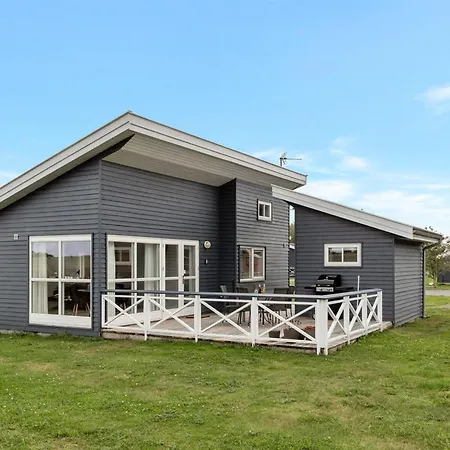 Helemine - 2-8km From The Sea By Interhome